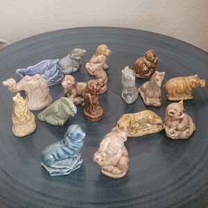 MYSTERY BUNDLE 3 Wade England Ceramic Figurines Trinket Tschotske Little Guys